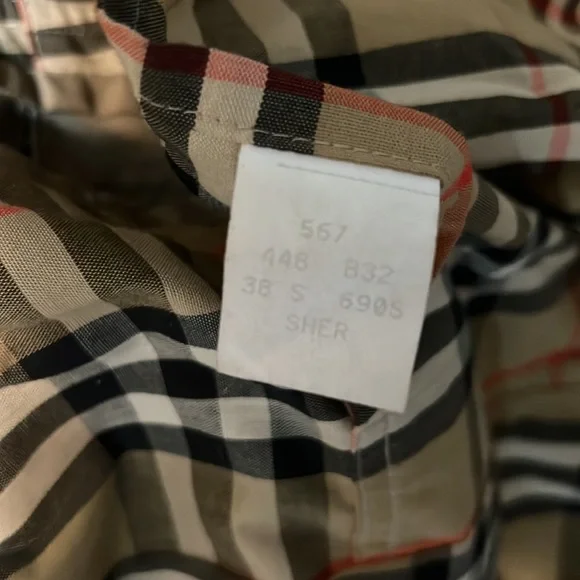 Burberrys’ Classic Collar Knee Length Coat with Plaid Interior Size 3XL - Picture 7 of 7